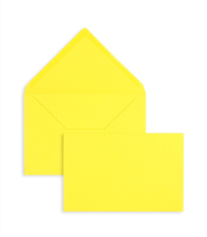 enveloppes colorées jaune (jaune de soleil) 120 x 180 mm | 120 g/m² velin | sans fenêtre | fermeture gommée | rabat pointu | 100 pièces