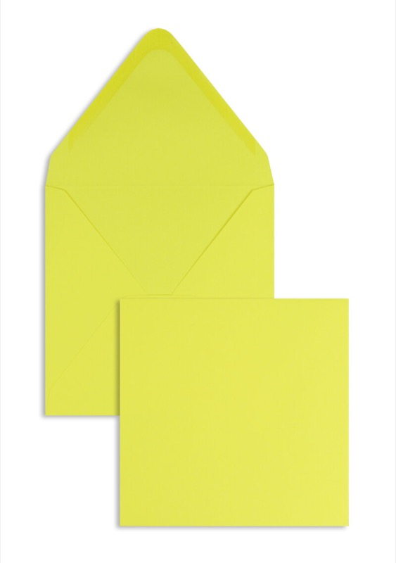 enveloppes colorées crème (blé) 140 x 140 mm | 120 g/m² offset | sans fenêtre | fermeture gommée | rabat pointu | 100 pièces
