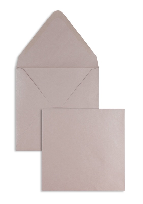 enveloppes colorées rose (rosé glamoureux) 160 x 160 mm | 120 g/m² brillant | sans fenêtre | fermeture gommée | rabat pointu | 100 pièces