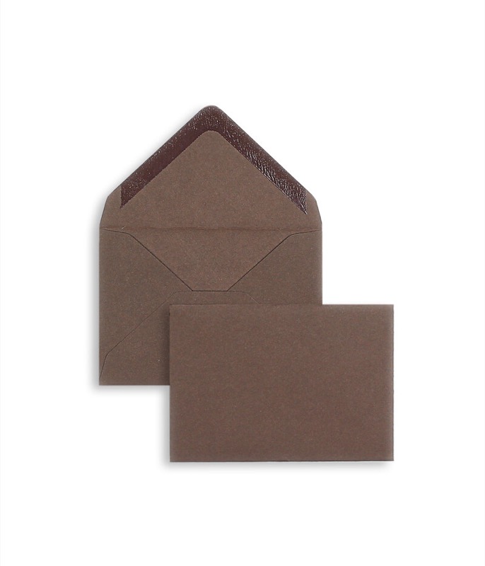 enveloppes colorées marron (marron foncé) 70 x 100 mm | 120 g/m² velin | sans fenêtre | fermeture gommée | rabat pointu | 100 pièces